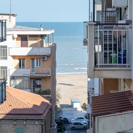 Apartman 40m Dal Mare, Estate, 2 Vista Mare In Centro A Pescara