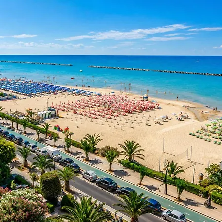 40m Dal Mare, Estate, 2 Vista Mare In Centro A