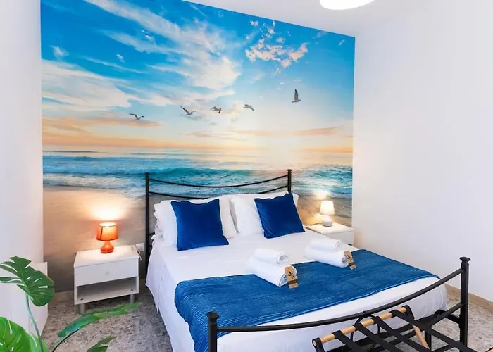 Inizio Anno! 2 In Centro Citta Con Balcone Vista Mare *